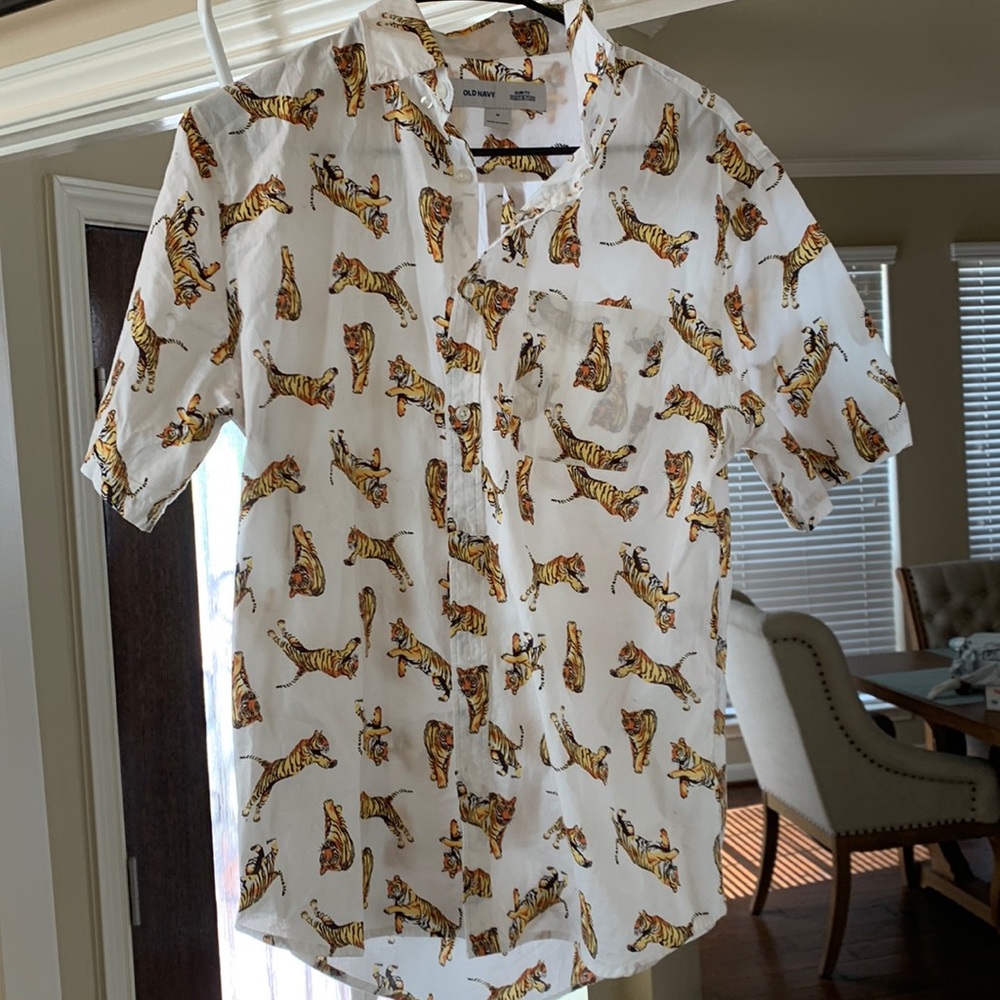 Tiger button up